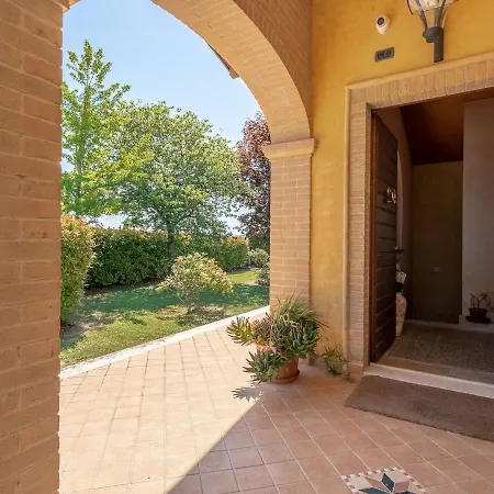 Villa Elegant In The Hills Of Tortoreto With A Garden Poggio Morello