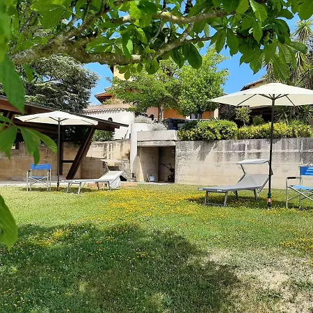 Elegant In The Hills Of Tortoreto With A Garden Poggio Morello